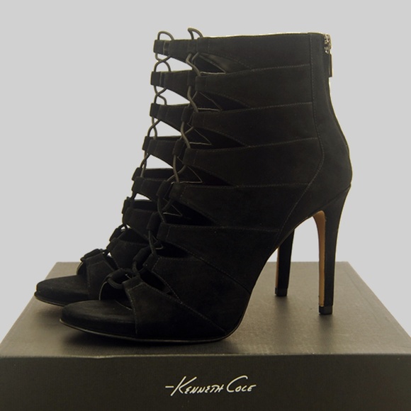 Kenneth Cole Barlow Heel - Picture 1 of 6